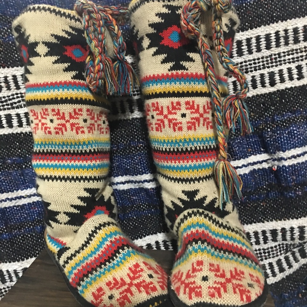 Muk Luks mid calf colorful western pattern boots